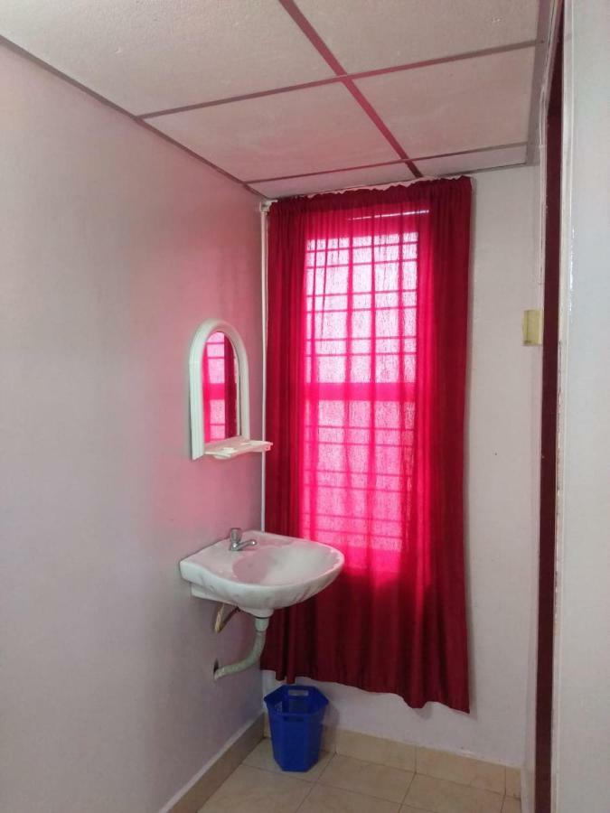 Anandan Tourist Home Varkala Zewnętrze zdjęcie