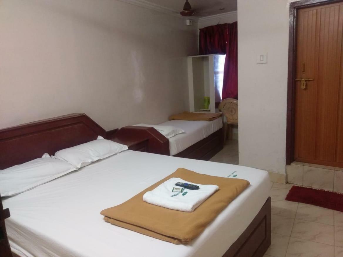 Anandan Tourist Home Varkala Zewnętrze zdjęcie